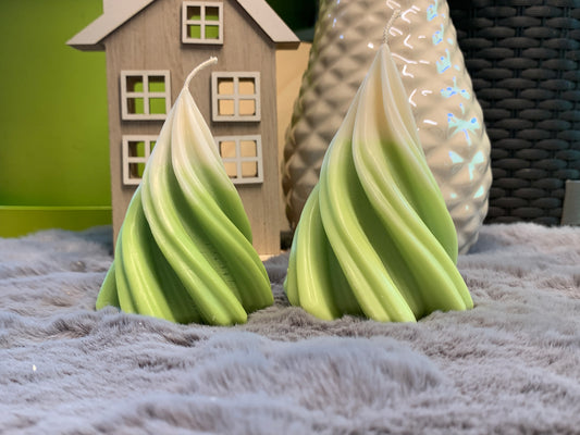 Weihnachtsgeschenk Geschenkidee Nachhaltigkeit Kerze Tannenbaum gedreht